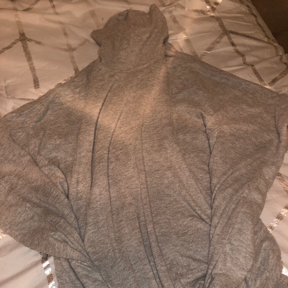 Short sleeve turtleneck